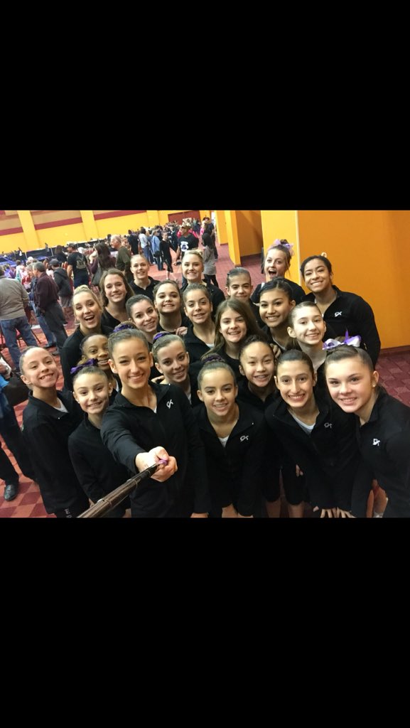 humgymnast's tweet photo. I'm in love with this picture 💜 https://t.co/zf1t7LbEjV