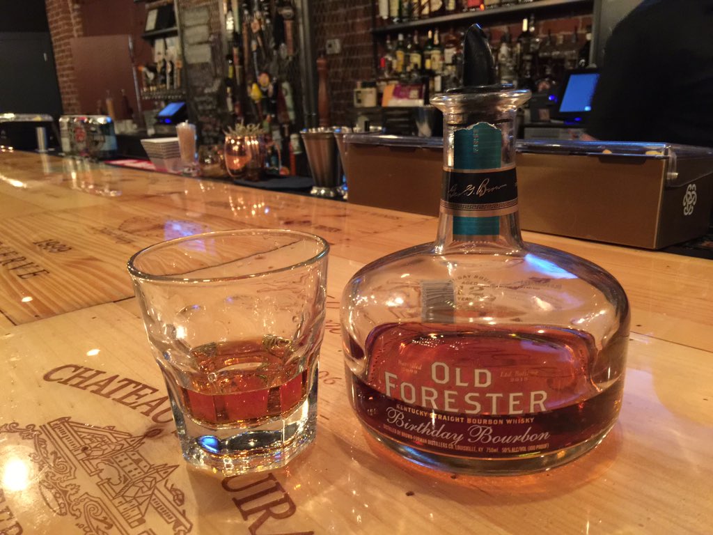 BourbonTrends's tweet photo. Only one way to finish a stellar night...terrific 👍
 #bourbon #whiskey @oldforester https://t.co/e1kMfOY25j