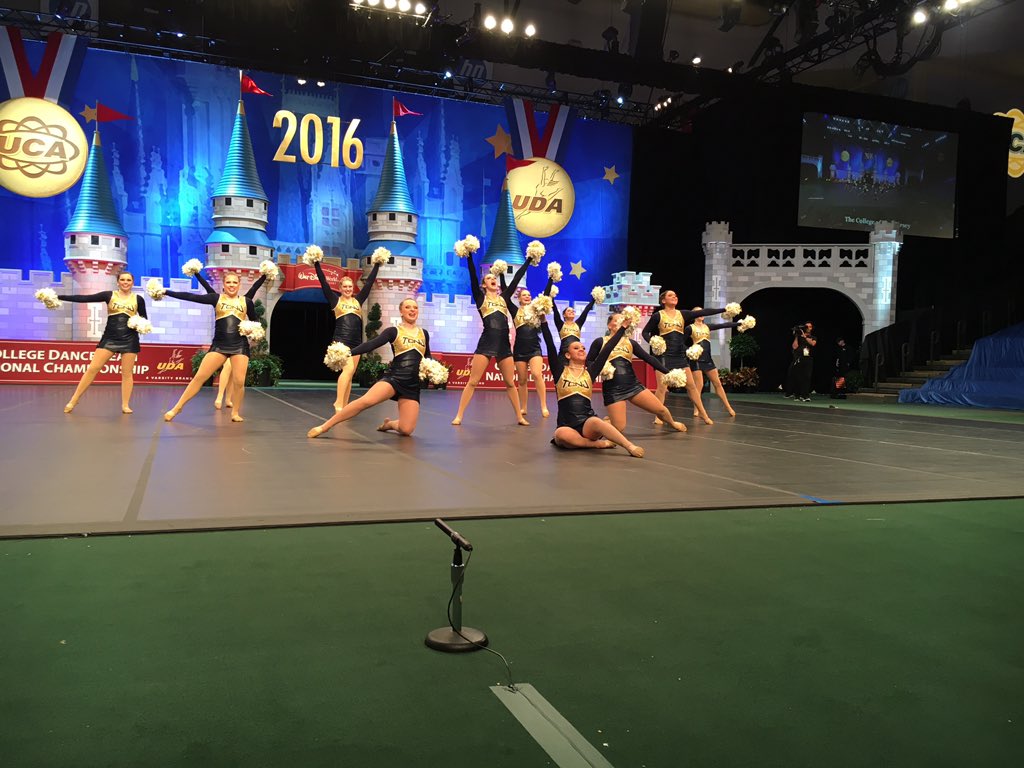 The College of New Jersey just welcomed us to Open Pom with so much energy! #UDAnationals