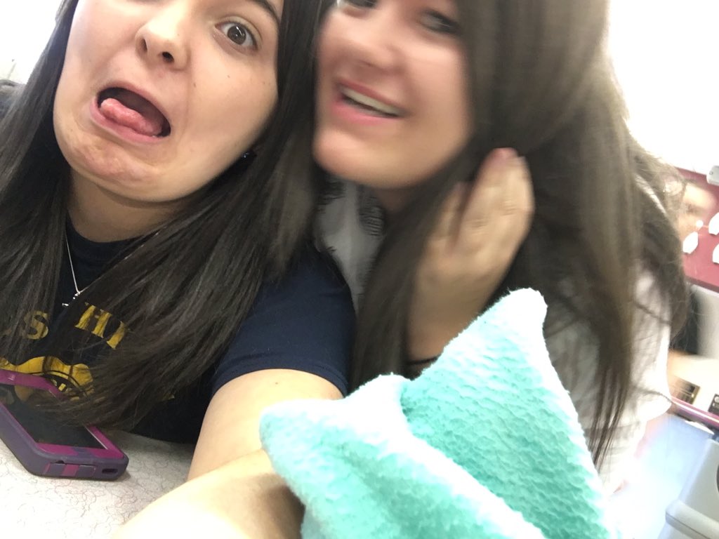 seannah14's tweet image. phone stealers😂😂😂 #spree16