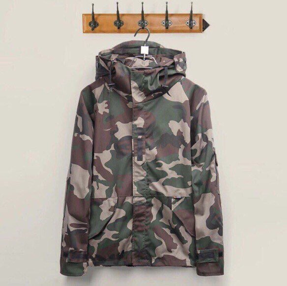 SneakerAppareI's tweet photo. Gear up with some of our door apparel 👀😍 

Shop: https://t.co/tJP6iSw5Tm https://t.co/bY6ONcPLNF