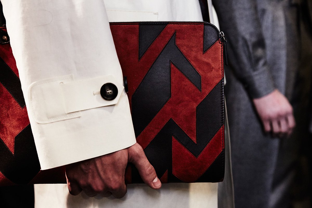Ferragamo's tweet photo. A glance of the #FERRAGAMOFW16 men's collection Runway Show on #Periscope https://t.co/Q8k6ADmDDO #SFSCOPE https://t.co/6li6SFjUbh