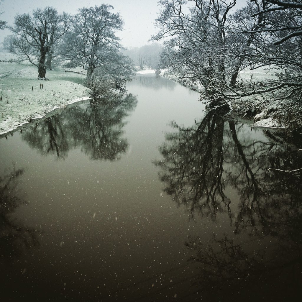 LomondAngling's tweet photo. The River Endrick with a touch of  snow and returning to normal after all that rain.
#lochlomond #fishing #scotland https://t.co/bQrBQh1bdi