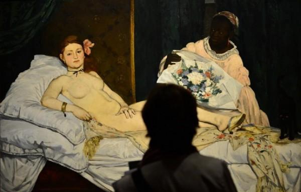 Naked artist detained after musee dorsay performance in