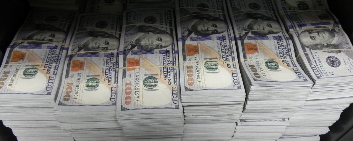 VICE's tweet image. How the feds blew a case against an alleged South American drug money launderer bit.ly/208elIO