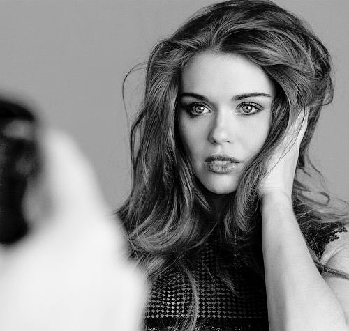 PH0TOSHOOT's tweet image. Holland Roden  | Mane Addicts • 2015