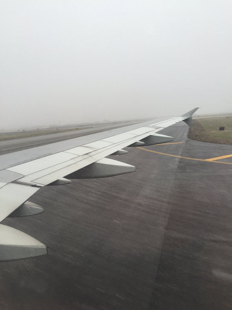 HeffronDrive's tweet photo. Snowing in philly!
#askkendallschmidt https://t.co/UnluiQVZff