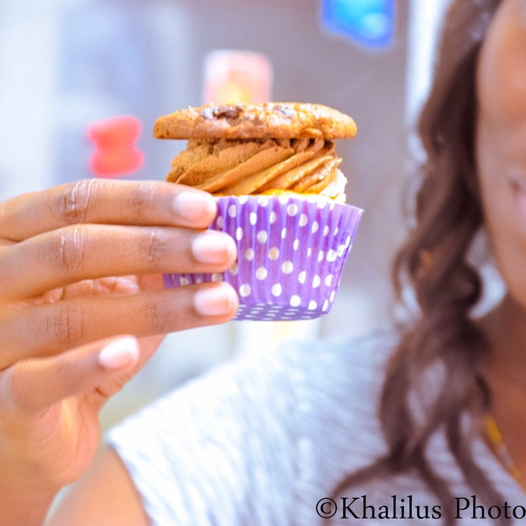 ndagou_n's tweet photo. Credits : @_khalilus
#Cupcakes
#LittleThings #Armadiat
#Dakar
(2eme Mixtape en attendant l'album) ๐๐ https://t.co/BD4f1mWDgP
