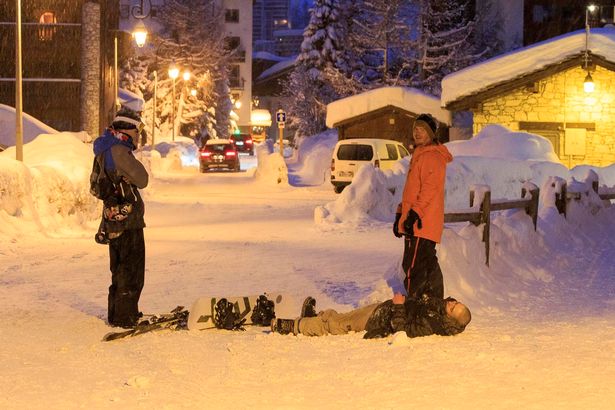 "Once quiet" Val D’Isère is now Magaluf on ice and "attracts a different class of people". mirror.co.uk/news/uk-news/b…