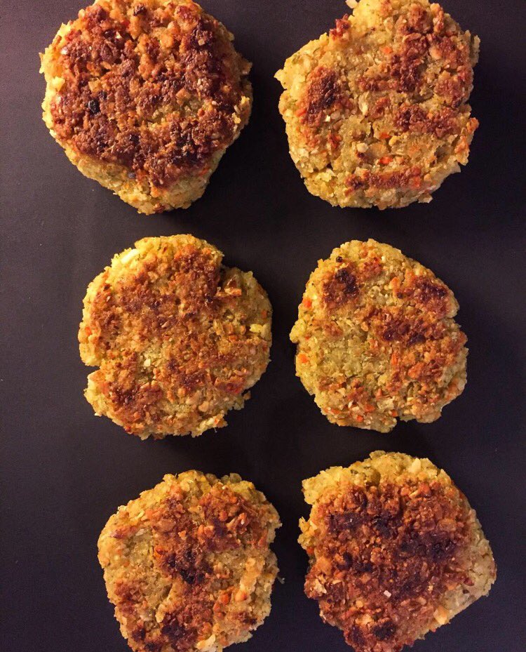 fructosefree_'s tweet photo. BIO-GEMÜSEBRATLINGE 🍲#glutenfree #vegan #fructosefriendly #lactosefree #healthyfood #fodmap

https://t.co/meeFa9OtJh https://t.co/FQy6s4PRgl