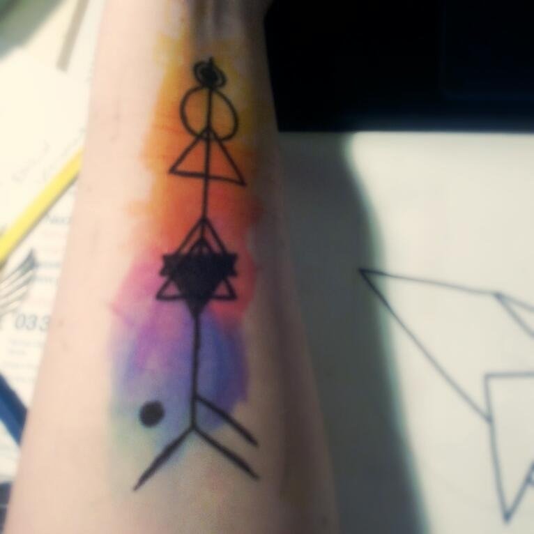 Bored... #bodypainting #watercolordesign #lines #rainbow