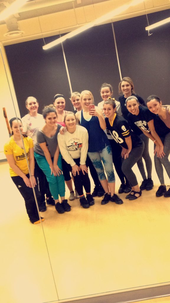 SFU Dance Team tweet media