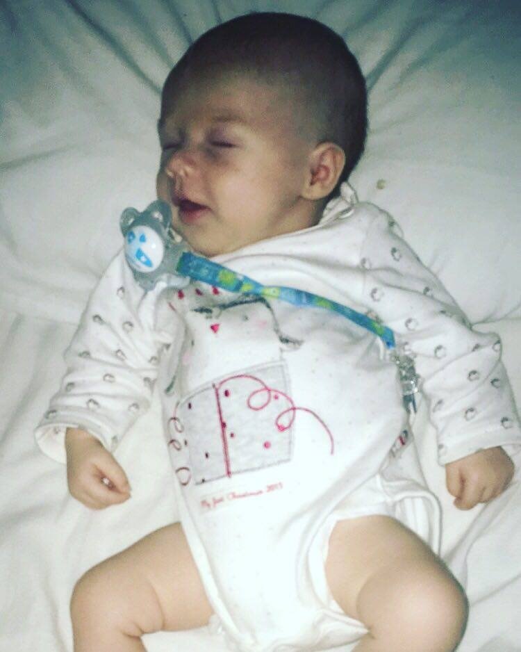LoganLloyd24's tweet photo. my son is the best thing to happen to me! #cute #son #dad #happy https://t.co/B8jvUEk1aH