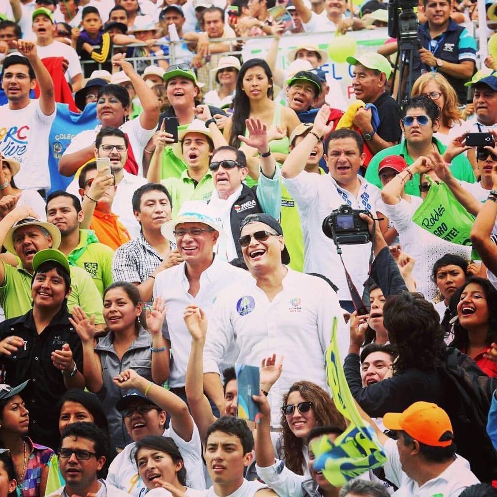 JuventudPais35's tweet photo. Gracias @MashiRafael por siempre trabajar,  por los jóvenes, con los jóvenes y para los jóvenes, sin descansar https://t.co/9mB6hJymSG