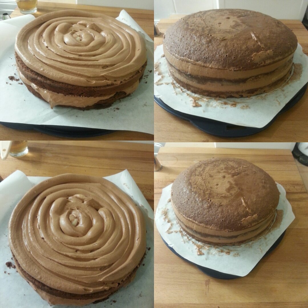 chaabna1's tweet photo. Gâteau d'anniversaire pour une fan de la reine des neiges. Gâteau tout choco avec un glaçage royal fait maison 😋😋 https://t.co/2K4a1Ltwnv