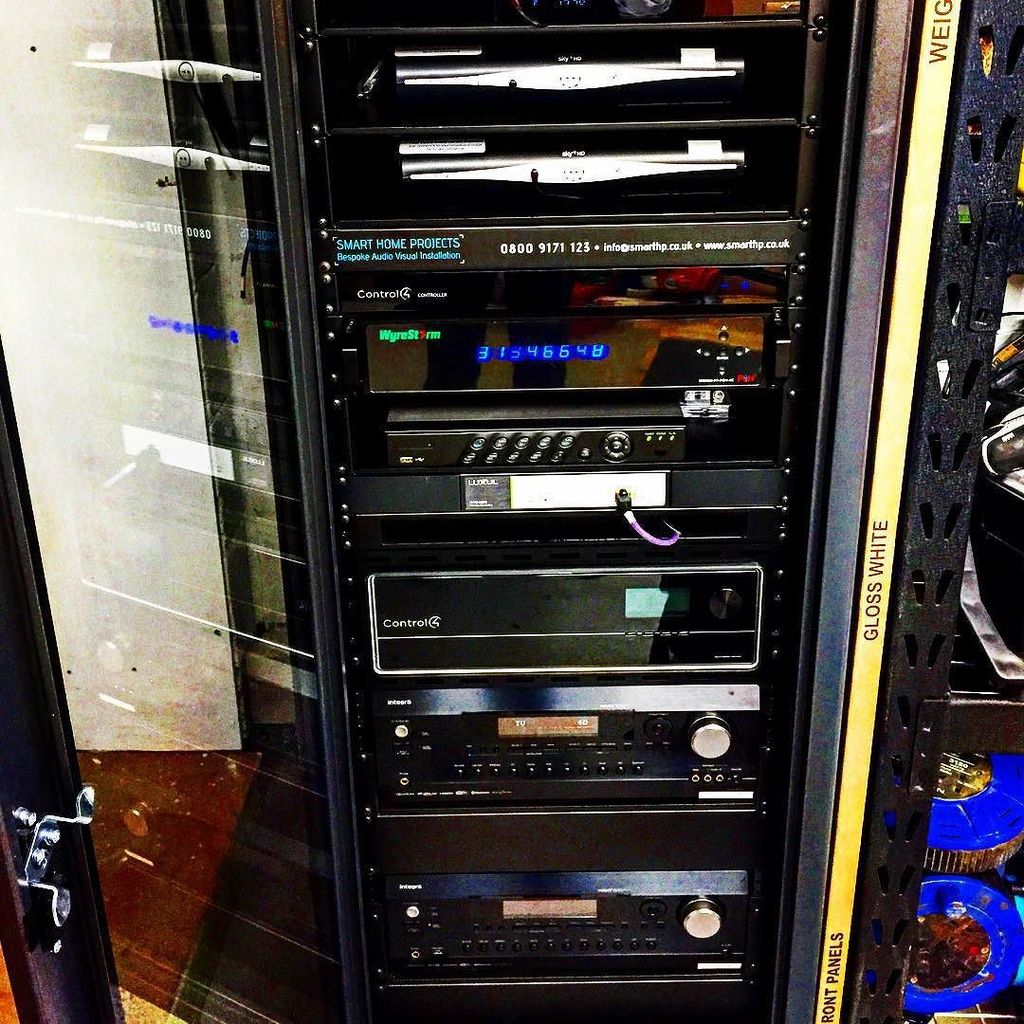 TheGabbyGums's tweet photo. The #hub of a #home #homeautomation #control4 #integra #luxul #hkvision #tvi #panasonic #wyrestorm #cardaccess #4k … https://t.co/C8UR7AGIyl