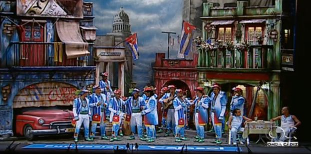CarnavalCadizTV's tweet photo. Tipo de la comparsa La guayabera de Aragón #COAC2016P8

DIRECTO: https://t.co/ccu7F3ly5D https://t.co/oc7jKNlEK4