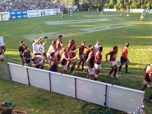 De pié Sres, <a href="/Athletic7s/">Córdoba Athletic 7s</a>  otra vez Campeón. #SevenUCR #CopaFiat #SevendelaPava #PuntaDelEste y #SevenVina2016