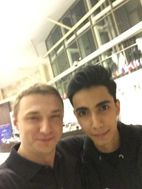 CY9XnibWEAAxBfG.jpg:large