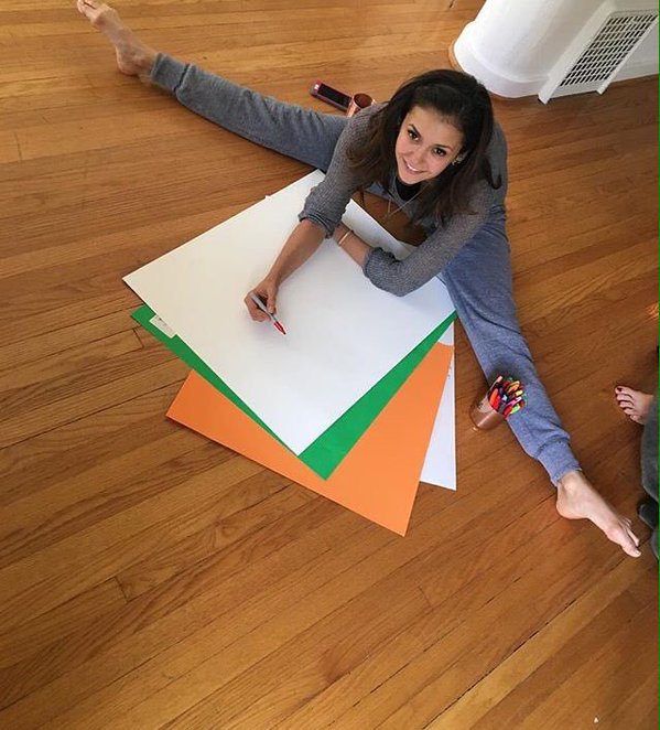 morvamp's tweet image. She&apos;s making #ProjectFans posters. ;) @Caitlin901 @GalloPaige