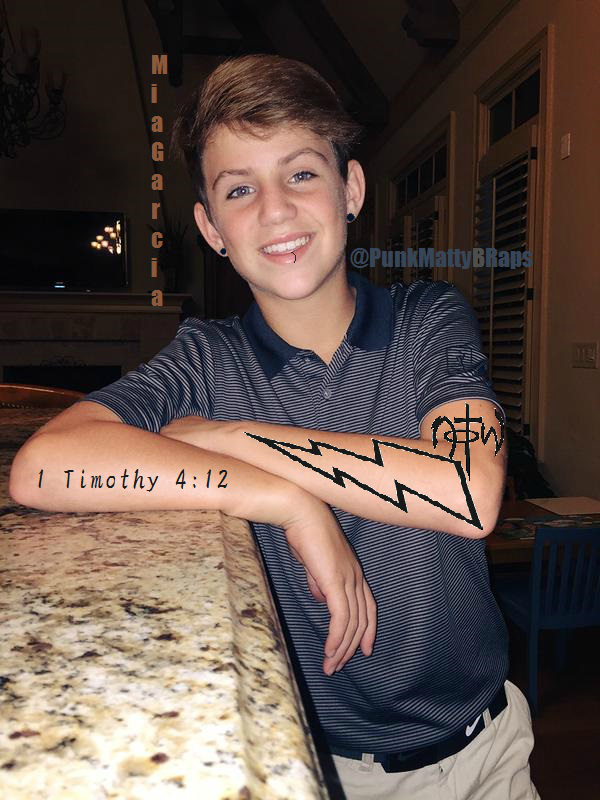 PunkMattyBRaps's tweet photo. I'm almost at 200 followers! :O Thank you to everyone who follows me! :D
#BFamily #PunkMattyB #PunkEdits #ThankYou https://t.co/9ZNoC3epKg