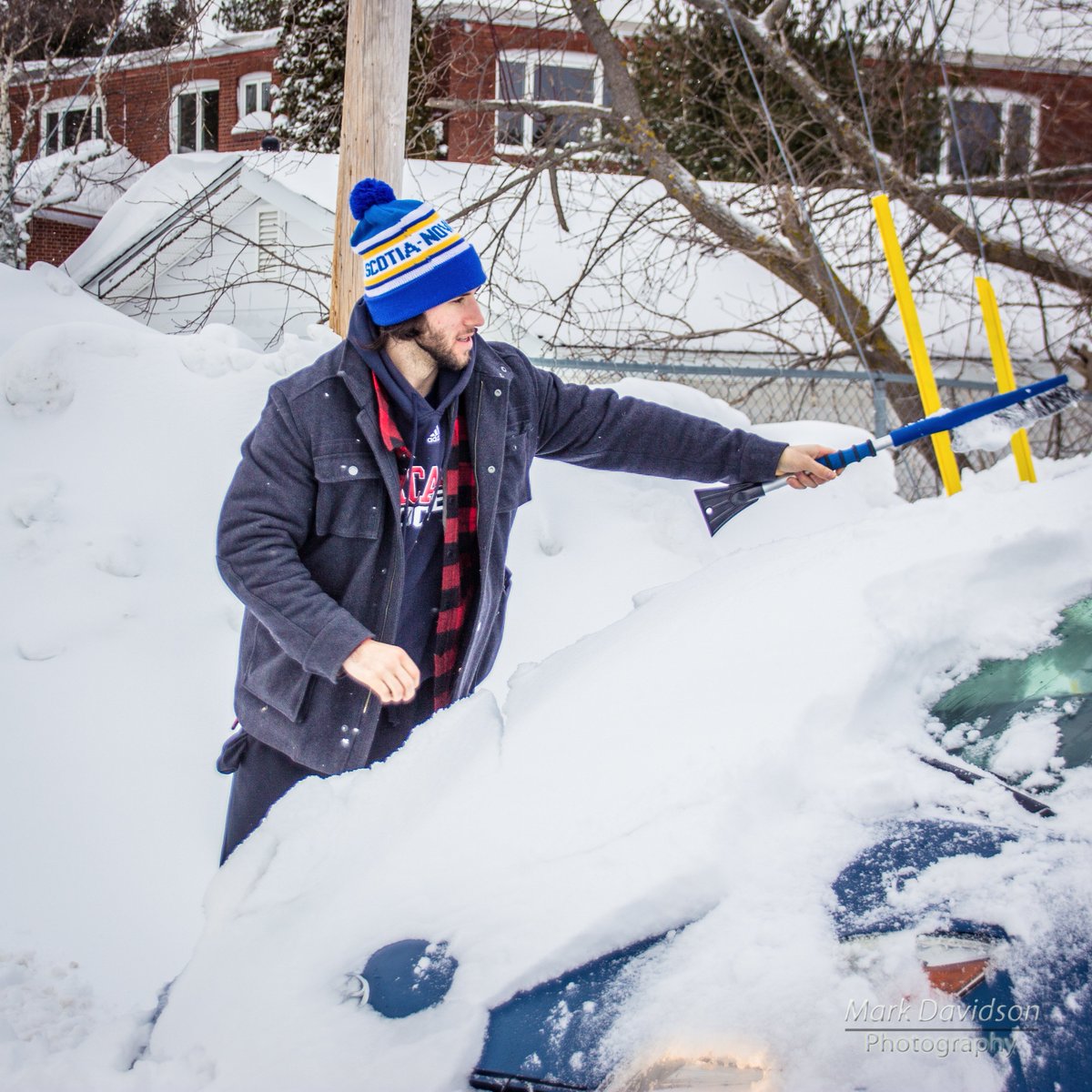 <a href="/AlexMacleanECL/">ALEX MACLEAN</a> Spotted after a hard weekend series on the road, digging out, but look at that toque! #Axemen