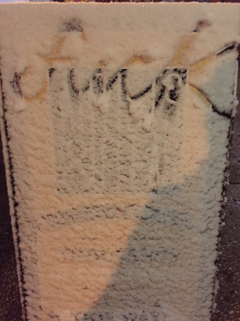 ブルックリンおしゃれな落書きしてはるね