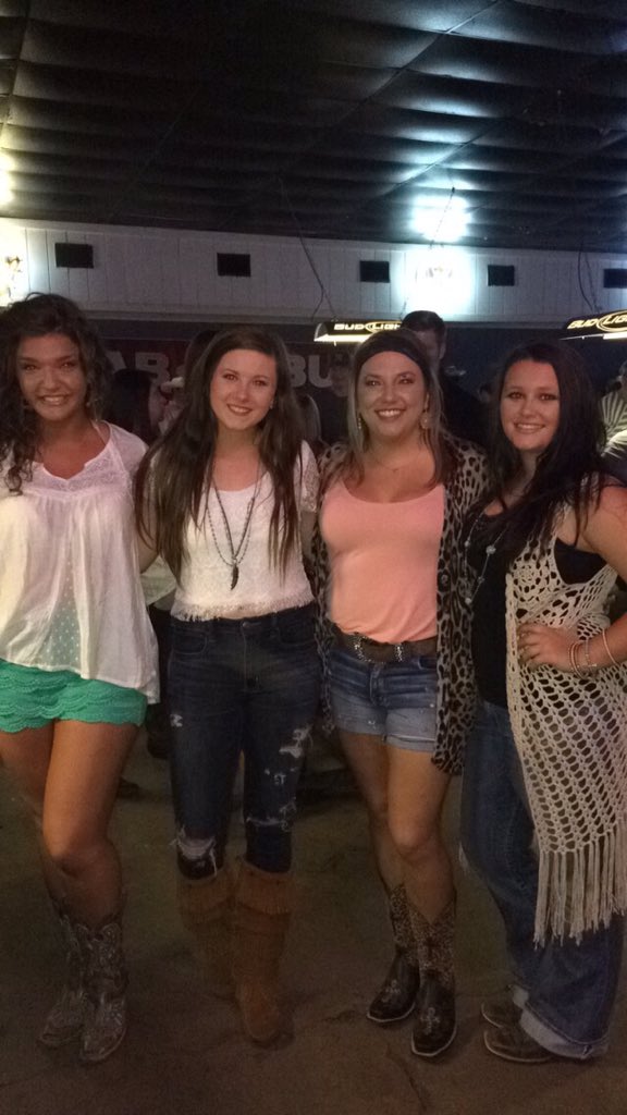 03kt_renee's tweet photo. Is stilly ready for the gang to be reunited again!?😍💁🏼 https://t.co/GQUhv1u6Q2