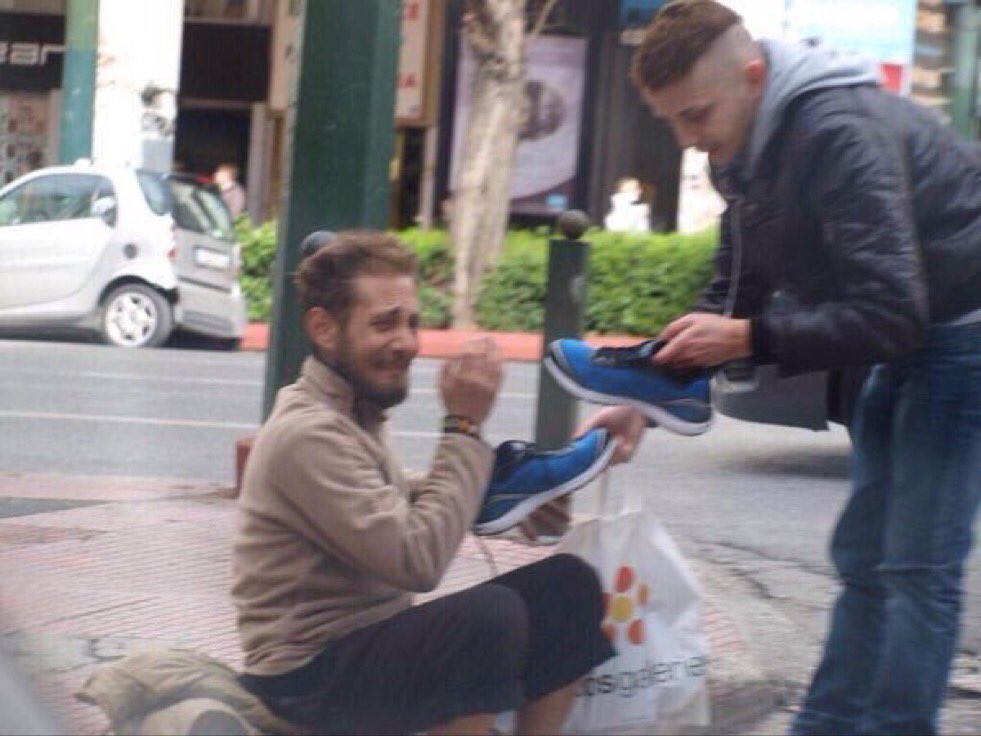 WorIdStarComedy's tweet photo. This world is full of great people, if you can't find one, be one. https://t.co/AQPcnXaZ5J