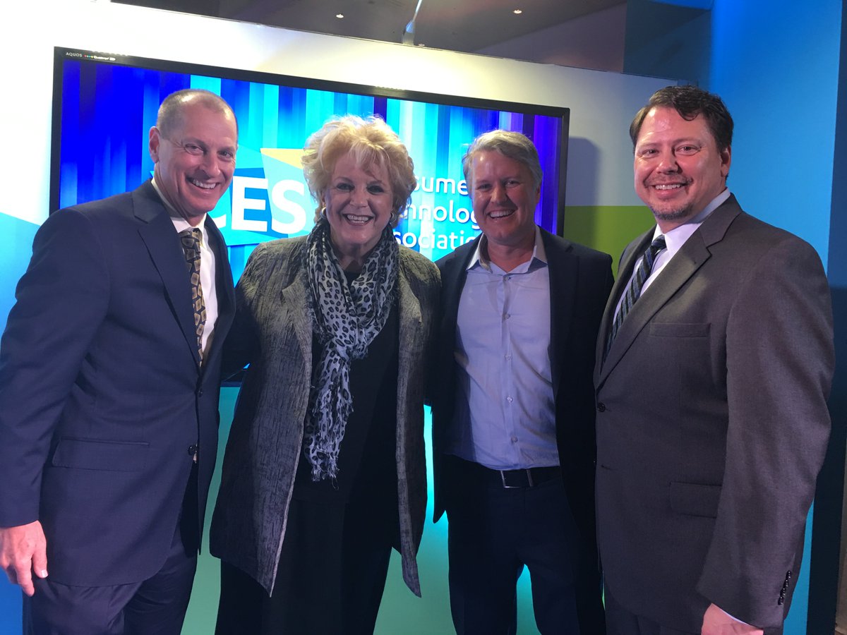 Everfi's tweet photo. EverFi &amp; @CES kick off new @ClarkCountySch Entrepreneurship initiative in Las Vegas today https://t.co/TJEDqFWVlM https://t.co/YUaKzslKON