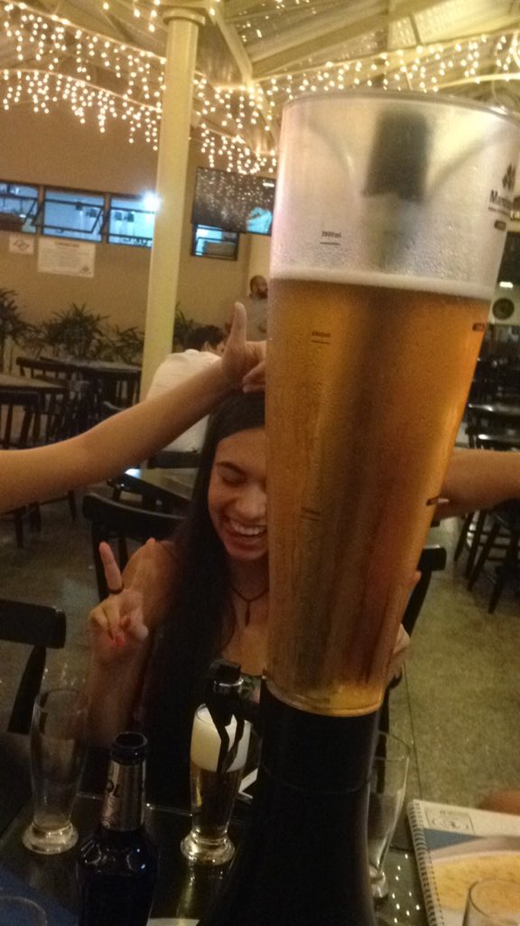 milenalambert_'s tweet photo. Obrigada pela noite meus amo #amomuito #nossoquarto #vaidarcerto ๐๐โ๐พ๏ธ@be_bada @_isahmarques https://t.co/f15U8pBITe
