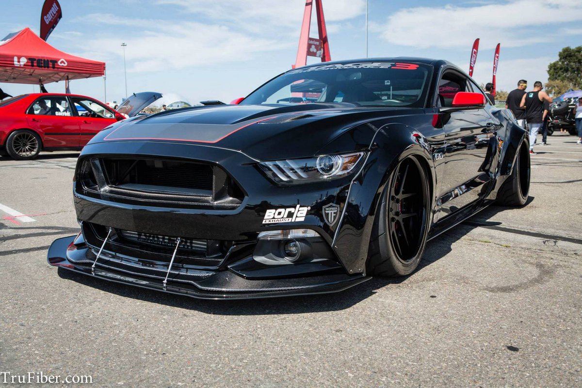 dailymustangs's tweet photo. Widebody #Mustang 🔥 https://t.co/ERuUIKMWy6