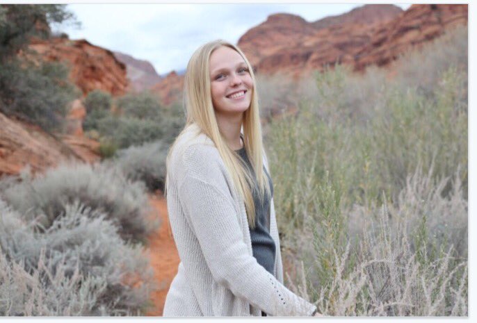Carmar211's tweet photo. senior pics were a go https://t.co/HFh3fFuZSy