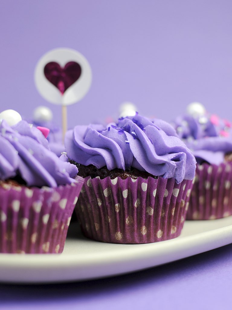 Bballmama1's tweet photo. Treats for my purple peeps💜💜💜 @MsTamnCali @nickibabylove @TinaGurl25 @mymcgee1768 @Alonso7349 @BayArea_Bred https://t.co/2ix9YP1l7Y