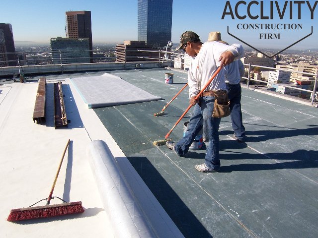 "The Benefits Commercial Roofing Services Provide" acclivityroofing.com/?p=49&iQJX #roof #roofing #haildamage #hail