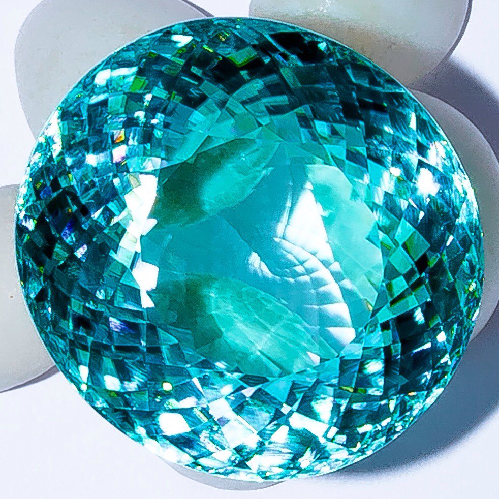 ceobillionaire's tweet photo. Top 10 World Record Breaking Gemstones of 2015 #CEOBillionaire https://t.co/C6YizOFAjL ๐ https://t.co/DXhzd7KwST