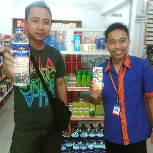 kimia farma super duper keren, melayani dengan senyuman...kimia farma mantap @KimiaFarmaCare
