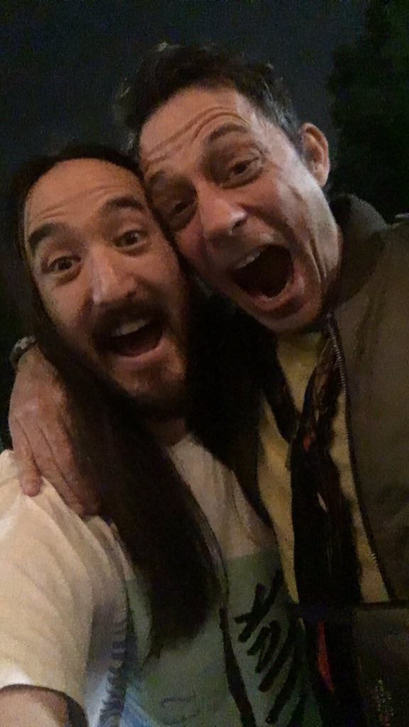 Me and jamie from @thekillsmusic reunion!! Back in 2002 they changed my life when we @dimmak released their ep! https://t.co/K2MhLemoXE