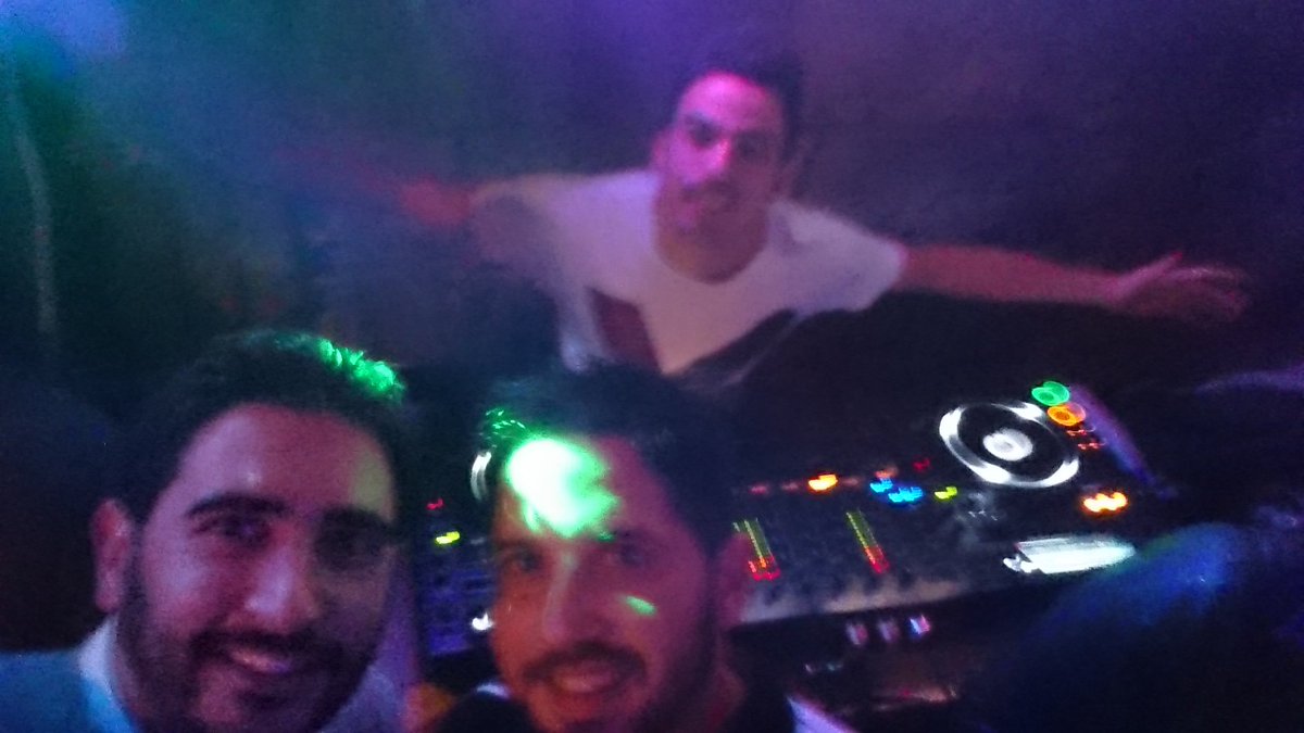 FlorindoLopez's tweet photo. Feliz día de la ilusión @eoopare @israherreraa @BetisJuan #matnessbrother #forever https://t.co/6LX8LkblkE