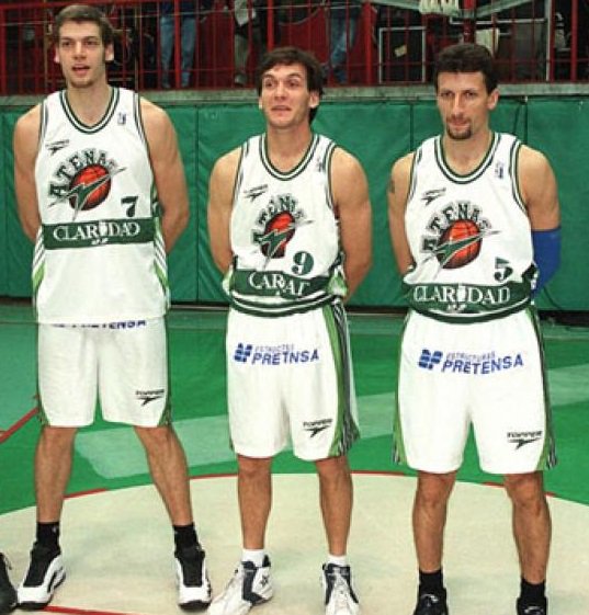 isonpatoco's tweet photo. @BasquetShampein Los 3 reyes magos, versión Córdoba. https://t.co/K3hWbaz5qs