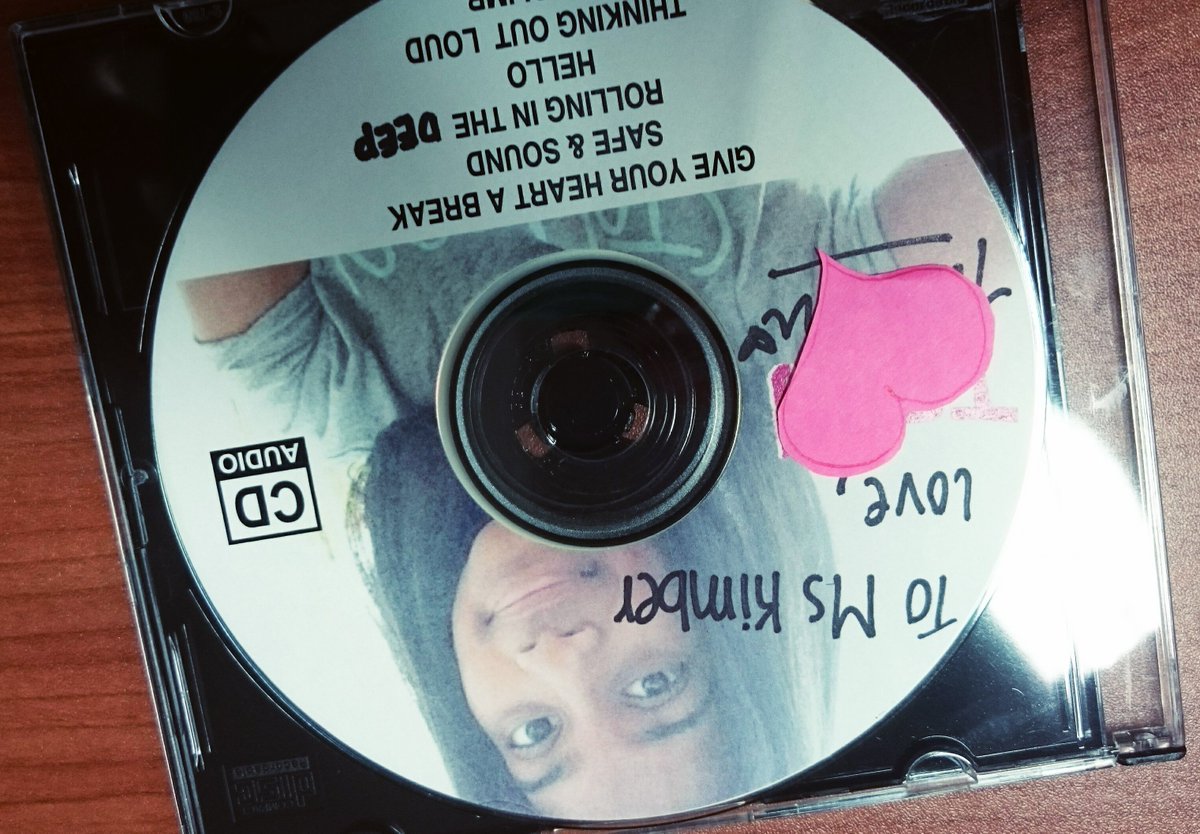 GISMandarin's tweet photo. #Adele #GISLearning What better present to get for NY than your student's own recorded CD? https://t.co/R7glG398KW https://t.co/DFgMScCpAt