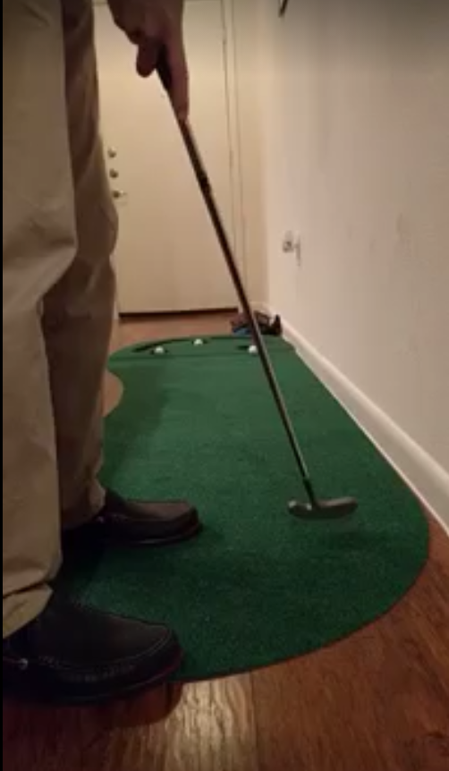 The_Bro_Loft's tweet photo. #Spoiler #alert ... he missed the shot
#golf #put like a #pro https://t.co/BIaAOQE73C