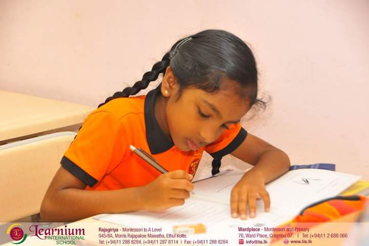 peaceislandcoll's tweet photo. #PrimaryStudent #Busyatwork #Exams #Learnium #2015 https://t.co/eytWGMTk6u