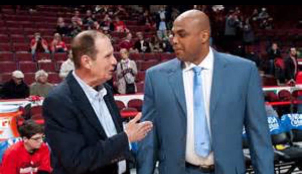 DrFunkensteinz's tweet photo. Me and the great Charles Barkley talking about our Philly days https://t.co/6F0gz9iagI