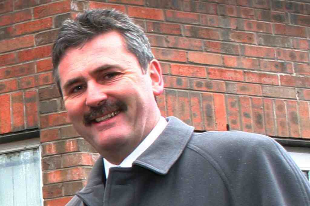 DesertWill's tweet photo. SDLP LandLord & Councillor Declan Boyle #Football #WorkingClass #Bollicks https://t.co/RNl6TcSVyF