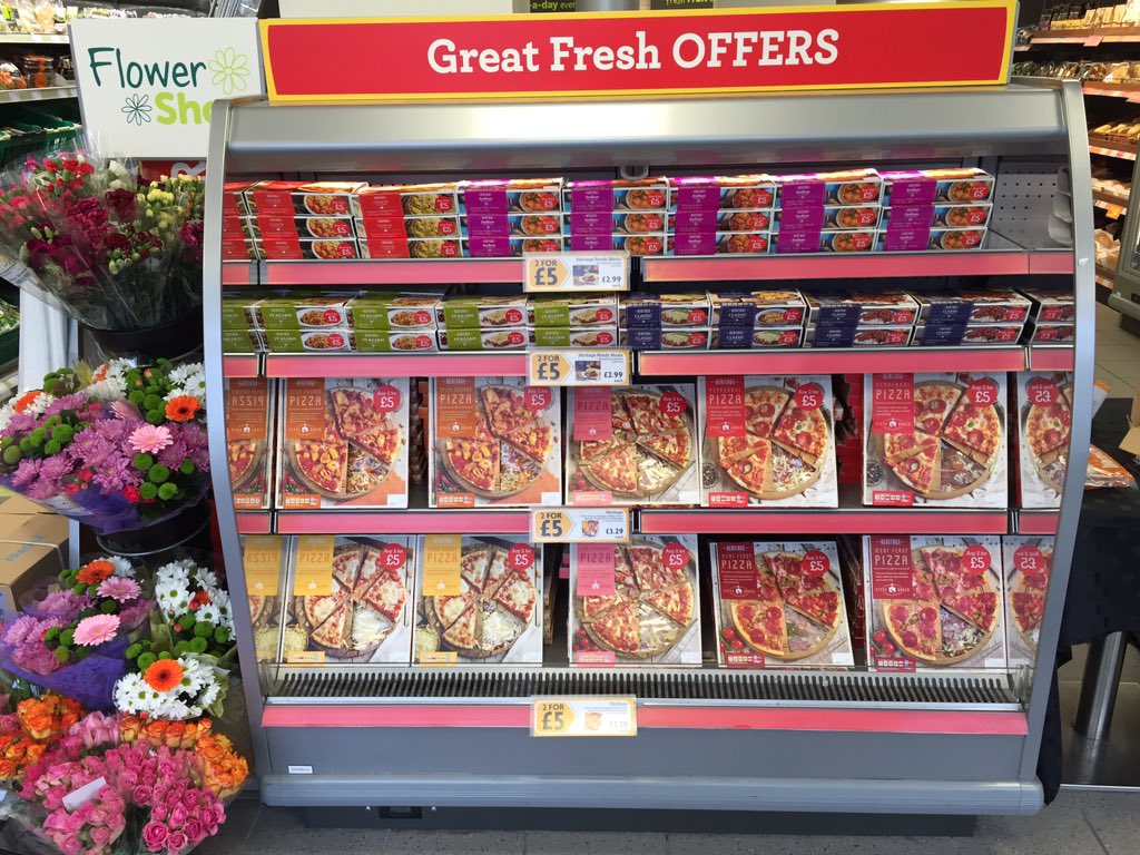 MyLocalBenfleet's tweet photo. Dont forget our fresh new offers also! Any 2 ready meals or pizzas for only £5 at @MyLocalBenfleet @MGcomment https://t.co/fX7GXSACgB