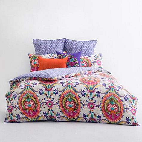 _EclecticHome's tweet image. A little bit in love with this @Kas_Australia bedding set at @johnlewisretail - buff.ly/1VHIRqu #homedecor