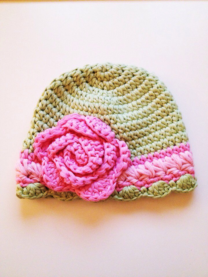 Think hats are in order for this cold weather ! #babyhats #cold #gifts #wintersnow #handmade