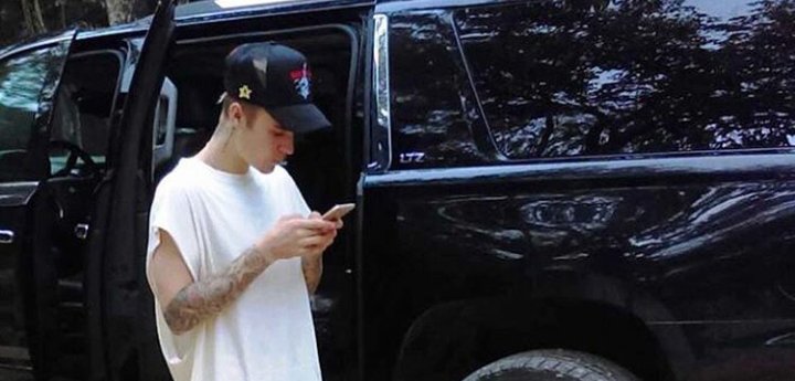 TheCityOfJDB's tweet photo. Me everywhere I go https://t.co/4BHJdpyjO5