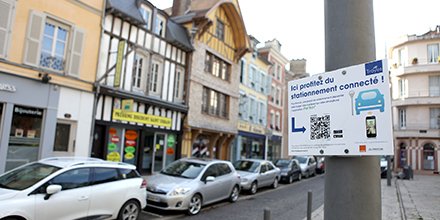 #StationnementConnecté <a href="/VilledeTROYES/">Ville de Troyes</a>, rejoignez la communauté des Lab Explorers ow.ly/WB29E